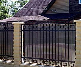 Забор из поликарбоната для частного дома с монтажом Омск