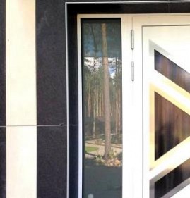 Пластиковые двери входные со стеклом коричневые Ростов-на-Дону