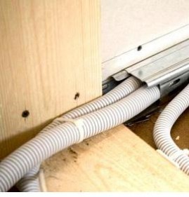 Прокладка кабеля в помещении Омск