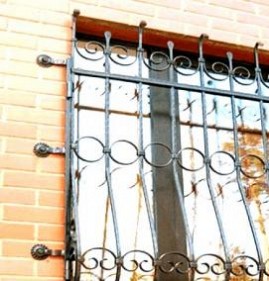 раздвижные металлические решетки на окна Тюмень
