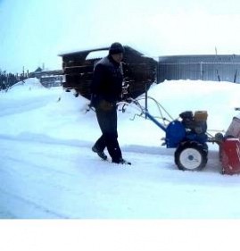 уборка снега снегоуборщиком Санкт-Петербург