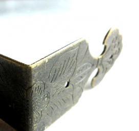 уголок декоративный металлический Махачкала