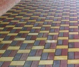 Укладка тротуарной плитки кирпичиком два цвета Самара