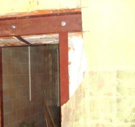 установка двери в несущей стене Омск
