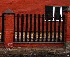Забор из облицовочного кирпича под ключ Тольятти