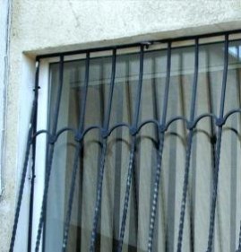 Жалюзийные решетки на слуховые окна Махачкала