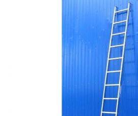 Алюминиевая лестница 11 ступеней - вариант 3