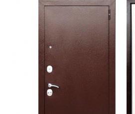 Белая межкомнатная дверь с зеркалом - модель 4