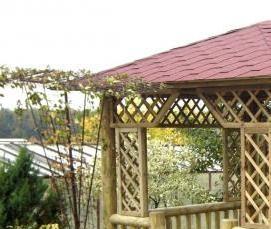 Беседка для дачи из кирпича - модель 4