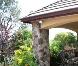 Беседка из дерева пристроенная к дому - модель 2