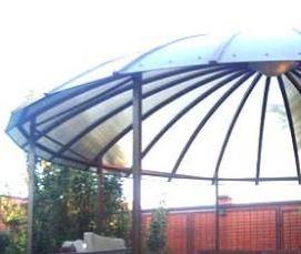 Беседка из красного поликарбоната - вариант 4