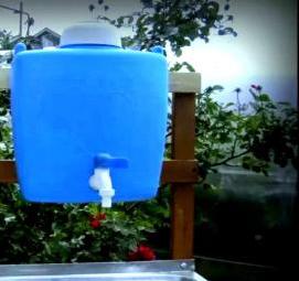 Бочка умывальник для дачи - модель 3