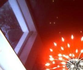 Бордовый натяжной потолок - тип 4