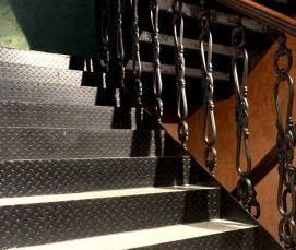 чугунные балясины для лестниц - модель 2