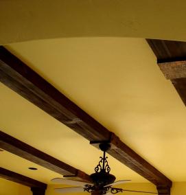 Декоративные балки из полиуретана под дерево - тип 2