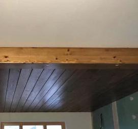 Декоративные потолочные балки из дерева - вариант 1