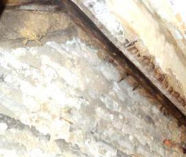 Демонтаж деревянных балок - модель 2