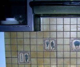 Демонтаж плитки на кухне - модель 2