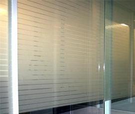 Демонтаж стеклянной двери - модель 1