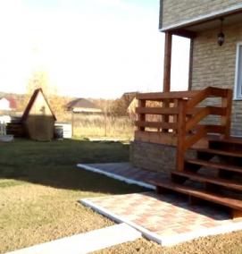 Деревянная лестница на крыльцо - вариант 3