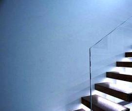 Деревянная лестница с подсветкой - вариант 2