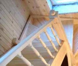 Деревянная лестница с поворотными ступенями - тип 4