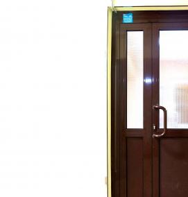 Деревянная тамбурная дверь в подъезд - модель 2