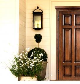 Деревянная входная дверь в квартиру - вариант 2