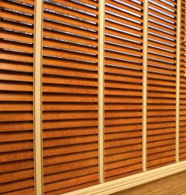 Деревянные жалюзи на окна - вариант 3