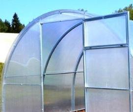 Дешевые поликарбонатные теплицы - вариант 1