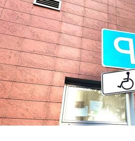 Дорожный знак парковка для инвалидов - модель 1