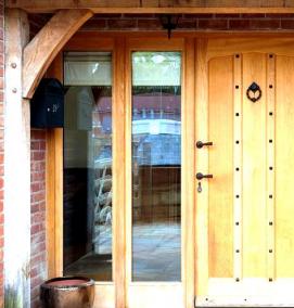 Дверь входная деревянная уличная - модель 3