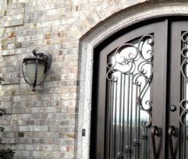 Двери двухстворчатые металлические входные уличные - вариант 3