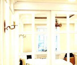 Двери купе мдф с зеркалом - вариант 1