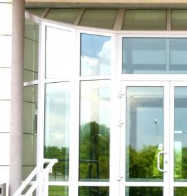 Двери пвх алюминиевые входные - модель 4