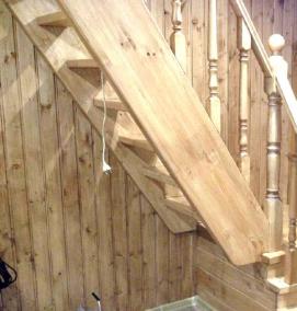 Двухмаршевая деревянная лестница - модель 3