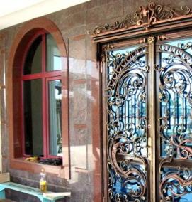 Двупольные металлические входные двери - модель 1