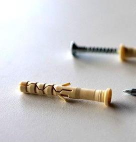 Дюбель для пористых материалов - модель 1