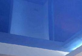 Глянцевые натяжные потолки синие - тип 2