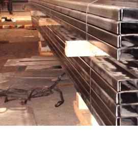 Гнутый швеллер 140х60х4 мм - модель 1