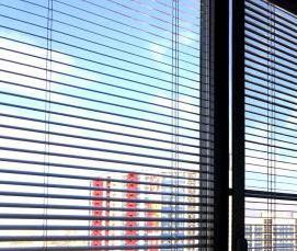 Горизонтальная рулонная штора - вариант 4