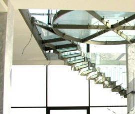 Изготовление лестницы из стекла - тип 4