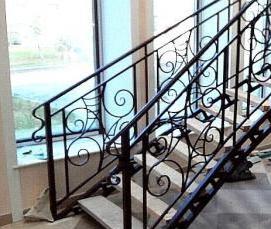 Каркасная металлическая лестница - тип 1