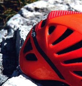 Каска для скалолазания - модель 2