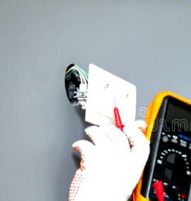 Каска электромонтера - вариант 4