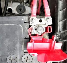 Клемма акб универсальная - модель 1