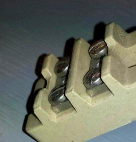 Клеммник керамический - вариант 3