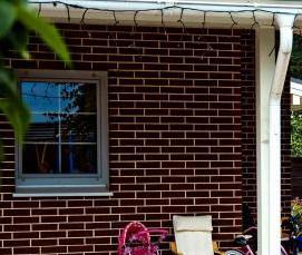 Коричневый кирпич с черными швами - тип 3