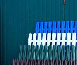 Крашенный металлический уголок - модель 3