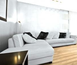 Ламинат бежевый 12 мм - модель 2